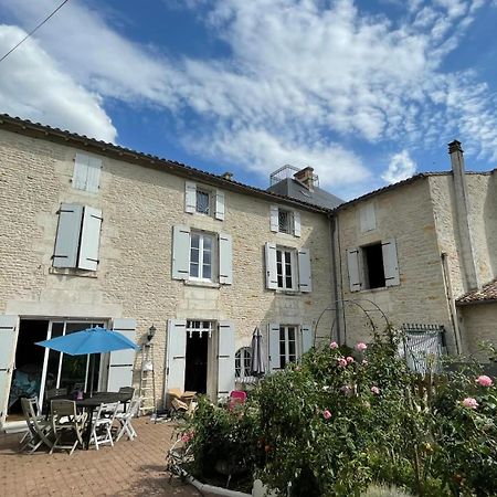 Chambre Chez L'Habitant, Au Moulin Du Bonheur Le Bourdet 外观 照片